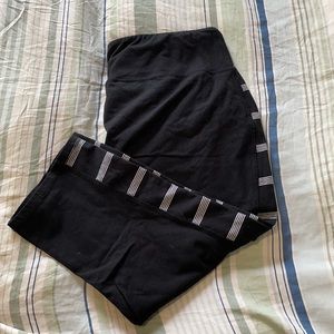 Lane Bryant active yoga Capri pants